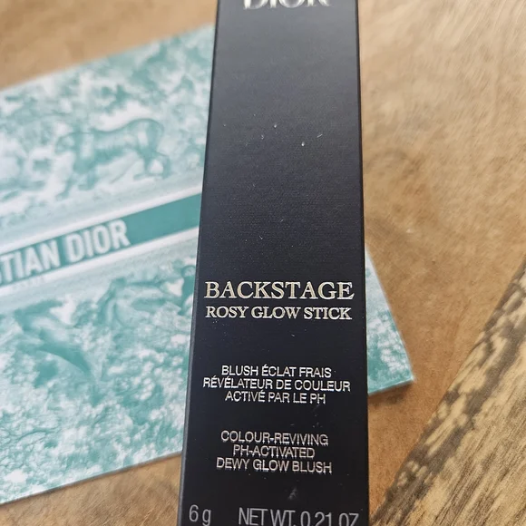 Dior Pink Blush Stick - Picture 6 of 9